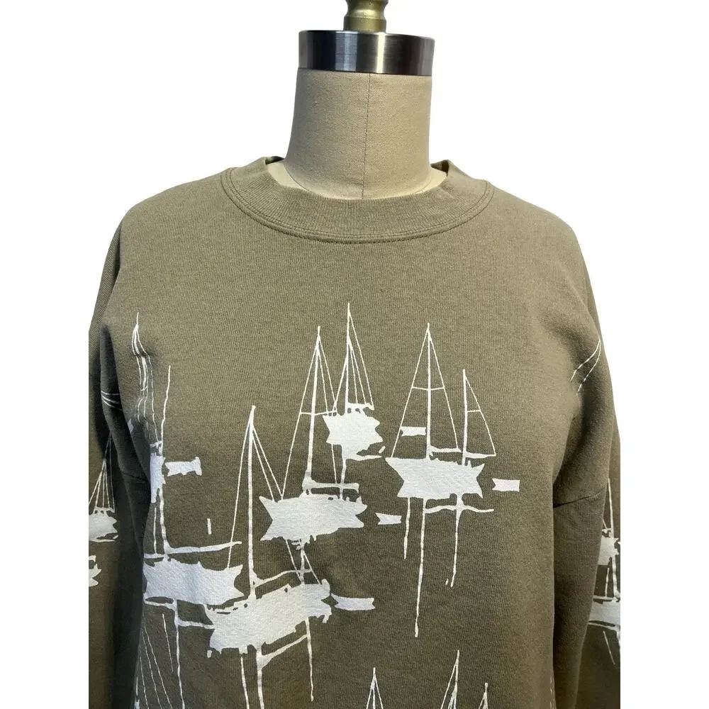 Vintage AOP Sailboat Print Pullover Crewneck Sweatshirt Tan Nautical Yacht M